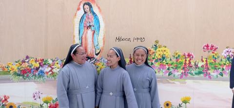 Las Hermanas de María atienden a 3000 alumnas en Villa de las Niñas. En la gráfica, las hermanas Aurelia Ramírez, Marilyn González y Martha Mendoza, de izquierda a derecha. 