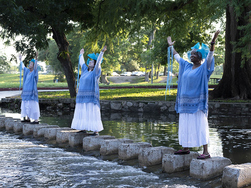"The Water Calls, the River Crosses," danced by the Urban-15 group at Brackenridge Park in San Antonio for Global Water Dance Day, 2023 (Courtesy of Urban-15)