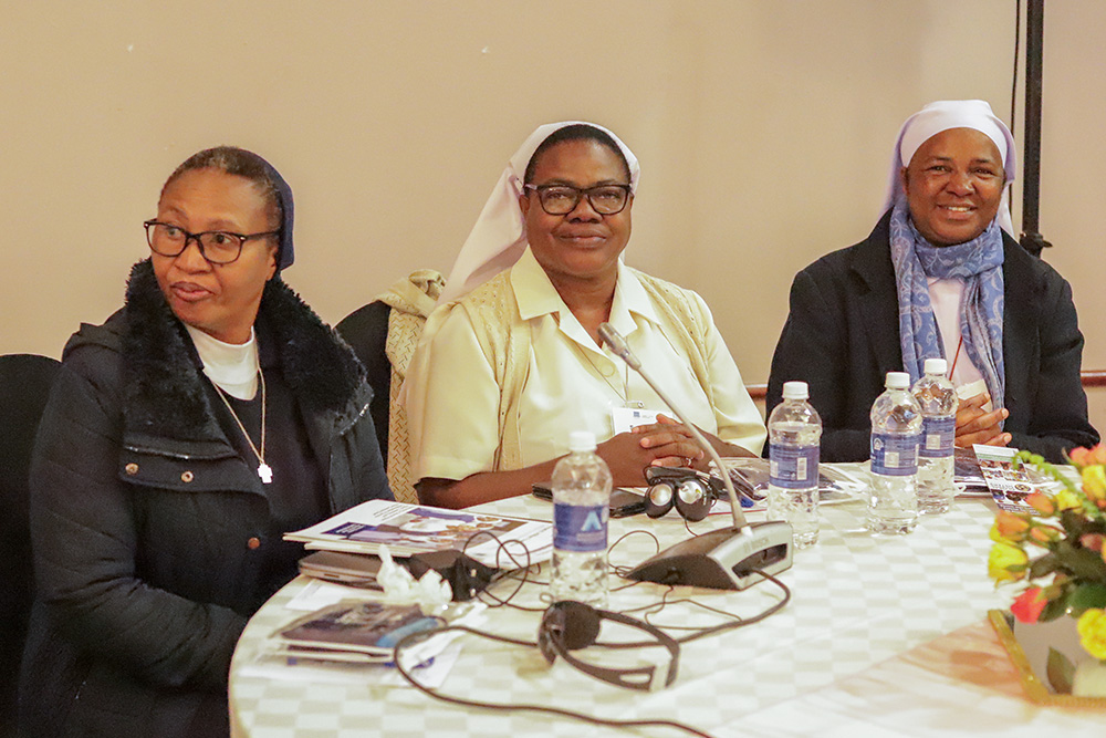 Hermanas católicas asisten a sesiones durante la reunión 'Iniciativa de Hermanas Católicas de la Fundación Hilton' en Lusaka, Zambia, el 30 de mayo de 2024. (Foto: GSR /Doreen Ajiambo)