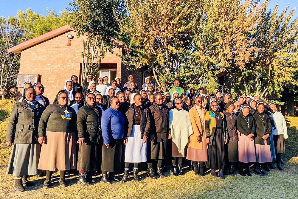 Sisters participating in the Winter School pose for a photo with Fr. Thabo Edward Kenke on June 14 at Regina Pacis Retreat Centre in Free State, South Africa. (Alphoncina Motlhasedi)