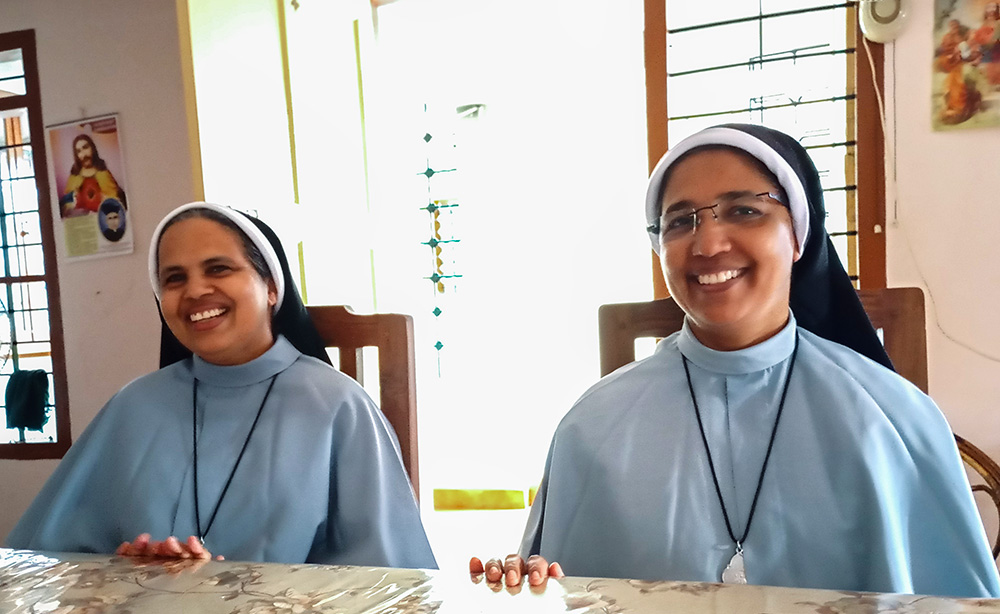 Sacred Heart Srs. Rosmin Cheruvil (right) and Merlin Areeparambil. The sisters of the Sacred Heart Congregation covered 27 parishes as part of their home mission in the Palai Diocese in southwestern India. (Thomas Scaria)