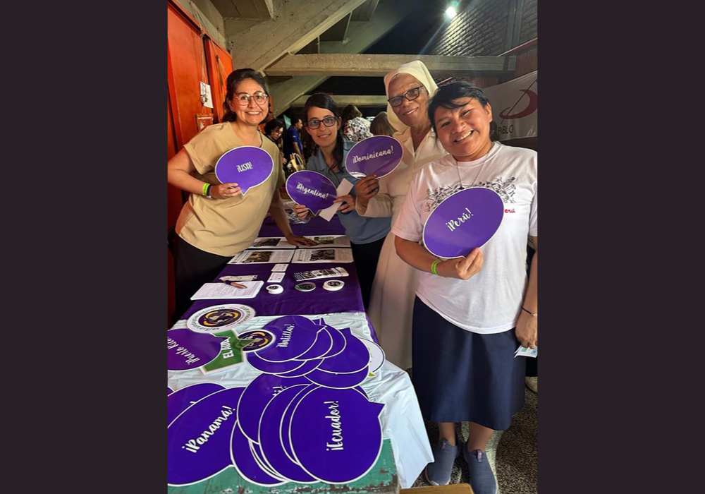 Sr. Helga Leija with sisters from Argentina, Dominican Republic and Peru during the V Latin American and Caribbean Congress of Religious Life, held Nov. 22-24 in Cordoba, Argentina. (GSR photo/Helga Leija)