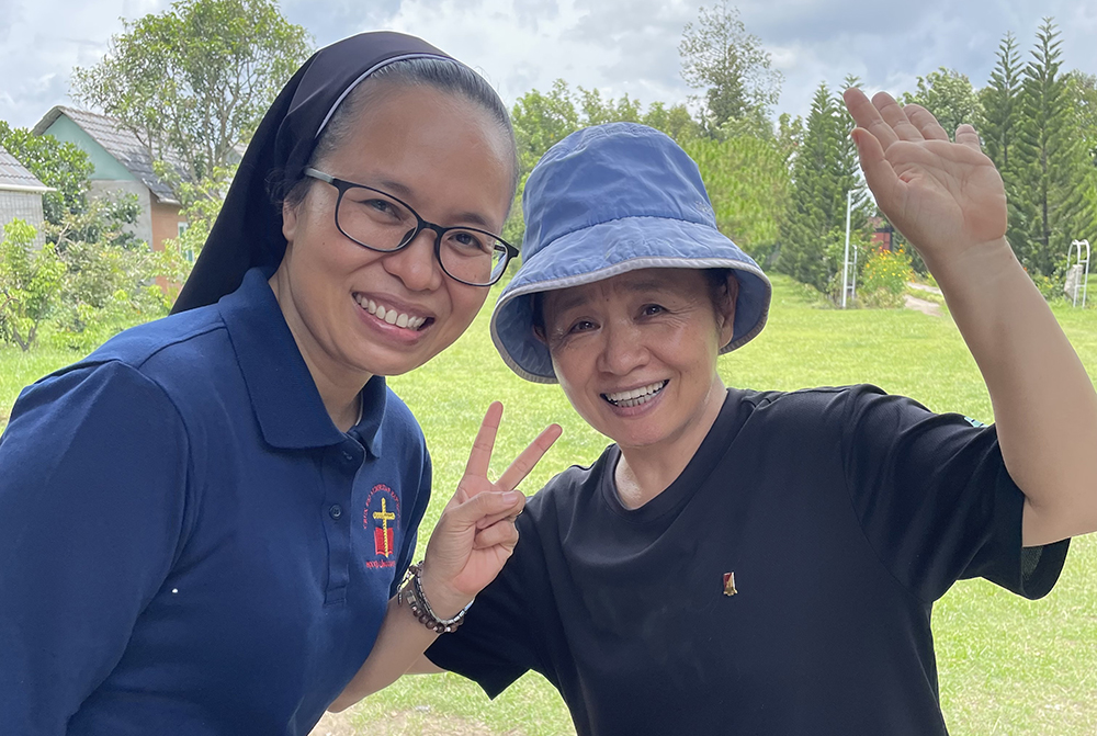 Sr. Nguyen Giang, the director of candidates, left, and Sr. Eun Suk Park, novice director, right. (Sophia Park)