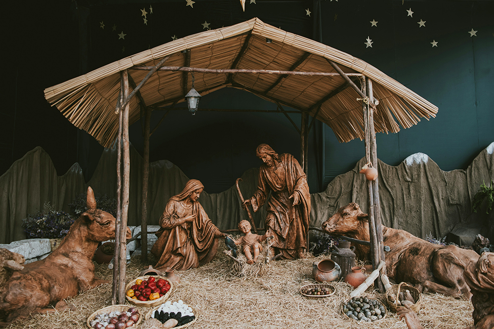 A nativity scene (Unsplash/Walter Chavez)