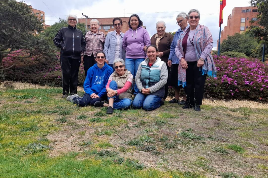 Miembros de las Siervas de San José se reúnen para una reunión de zona en Bogotá, Colombia. (Foto: cortesía Siervas de San José Colombia)