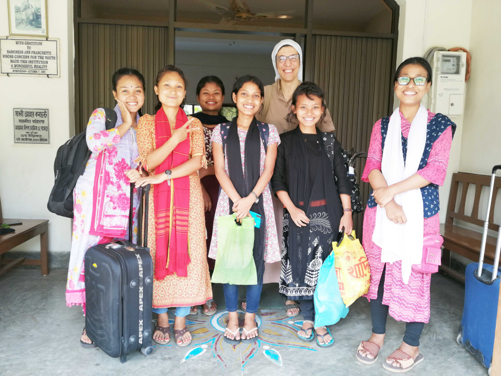 Sr. Lorenza Raffaella Radini with her hostel's students.