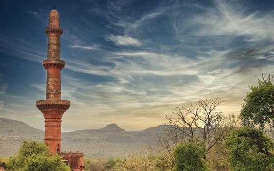 Chand minar, the second largest minaret in India (Unsplash/Setu Chhaya)