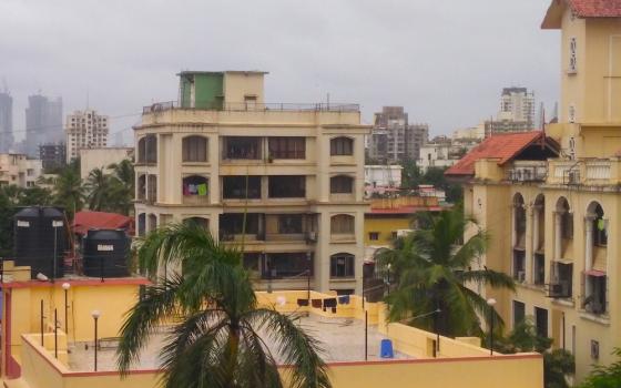 Bandra suburb of Mumbai, India, as seen from the sixth floor of Holy Family Hospital in August 2018 (Wikimedia Commons/Frederick Noronha)