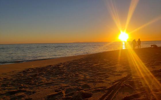 Balboa Beach, California, the place I go to care for my mental health (Jaesen Evangelista)