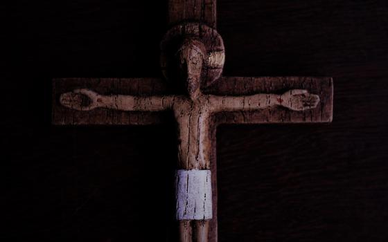 Each time we choose to stand beside the cross of Jesus, we say yes to him. This yes may mean leaving behind our comfort zone of being with our loved ones, of having a good job, or living in a home where everybody understands us. (Unsplash/Rui Silva, SJ)